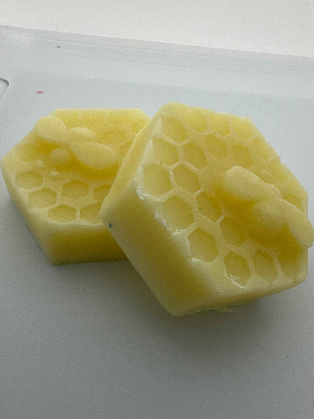 Beeswax & Honey Bar Soap | Handcrafted Moisturizing Soap | SLS Free | Chilvera